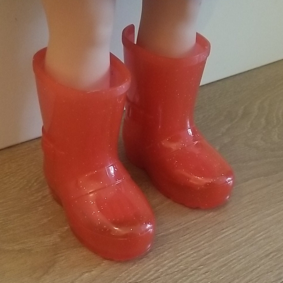 One Generation Doll - Picture 4 of 6